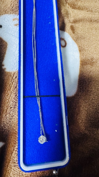 ダイヤネックレス（宝石）の商品画像 - 査定依頼日：2026年3月25日 - 最高査定価格：300,000円