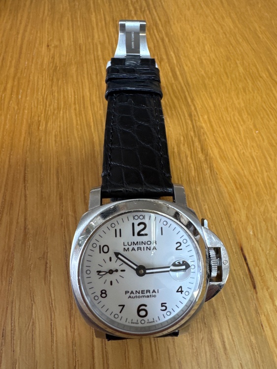パネライ ルミノール PAM0004（高級時計）の商品画像 - 査定依頼日：2026年3月16日 - 最高査定価格：480,000円