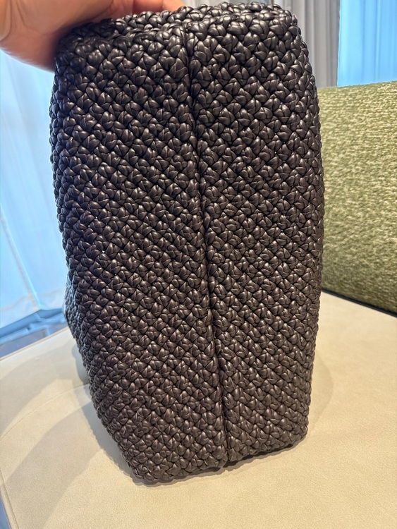 ボッテガ・ヴェネタ  （ブランドバッグ）の商品画像 - 査定依頼日：2025年11月6日 - 最高査定価格：500,000円