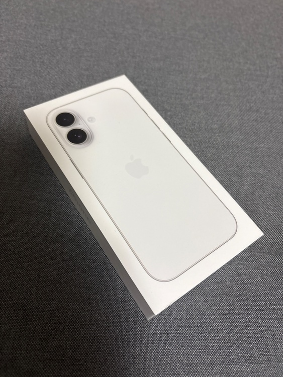 白、未開封（スマホ）の商品画像 - 査定依頼日：2026年5月6日 - 最高査定価格：139,000円
