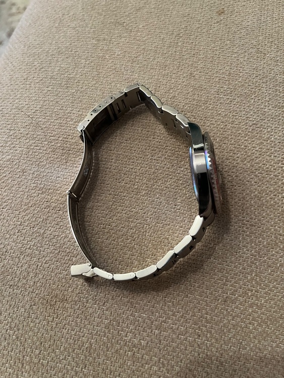 ロレックス GMTマスター 16710t（高級時計）の商品画像 - 査定依頼日：2025年10月30日 - 最高査定価格：2,100,000円