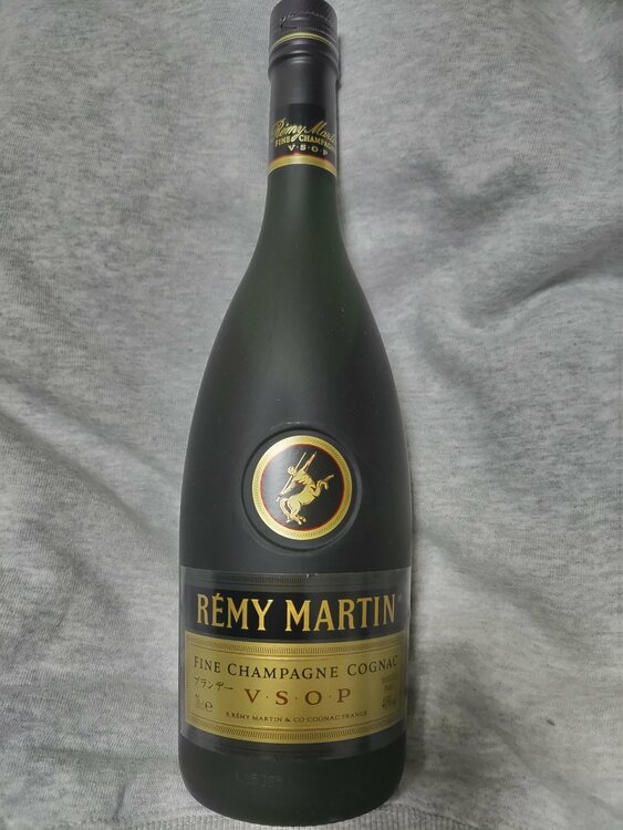 レミーマルタン（お酒）の商品画像 - 査定依頼日：2026年2月13日 - 最高査定価格：2,100円