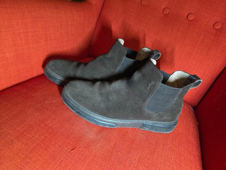 サルバトーレフェラガモサイドゴアブーツスエード（古着・ファッション）の商品画像 - 査定依頼日：2026年2月26日 - 最高査定価格：3,000円