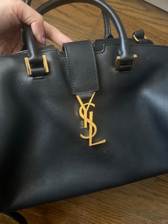 イブサンローラン  （ブランドバッグ）の商品画像 - 査定依頼日：2025年6月6日 - 最高査定価格：100,000円