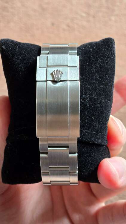 ロレックス エアキング （高級時計）の商品画像 - 査定依頼日：2025年6月2日 - 最高査定価格：1,110,000円