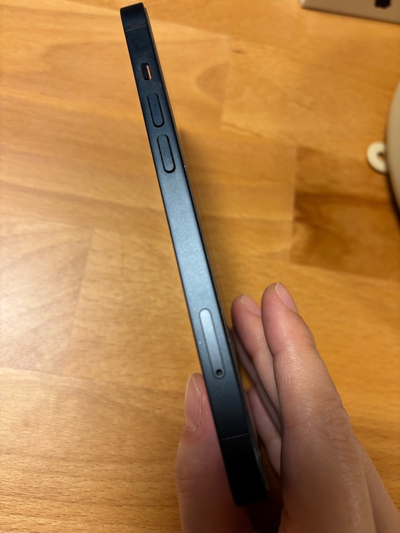 iPhone iPhone 13 128GB SIMフリー（スマホ）の商品画像 - 査定依頼日：2026年10月2日 - 最高査定価格：31,000円