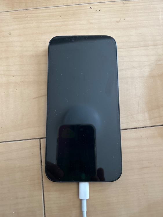 iPhone 14 128GB Softbank（スマホ）の商品画像 - 査定依頼日：2026年5月17日 - 最高査定価格：40,000円