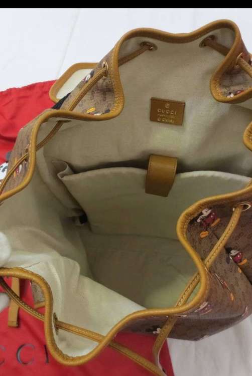 美品GUCCIディズニーコラボのミッキーのリュック（ブランドバッグ）の商品画像 - 査定依頼日：2023年8月21日 - 最高査定価格：110,000円