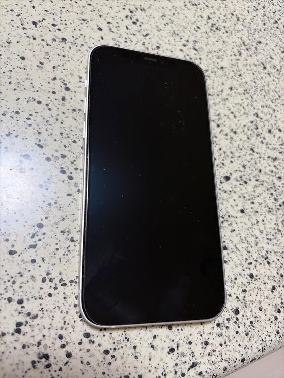 iPhone12（スマホ）の商品画像 - 査定依頼日：2026年2月7日 - 最高査定価格：24,000円