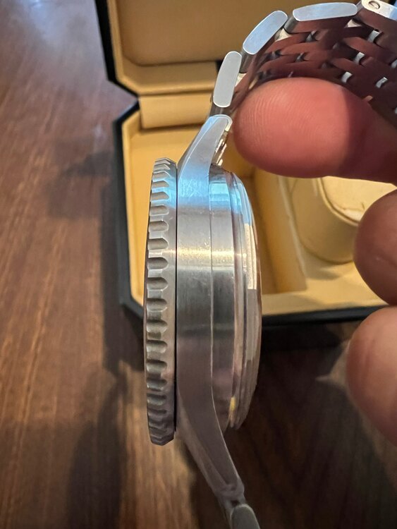 ブライトリング ナビタイマー A412E05Np（高級時計）の商品画像 - 査定依頼日：2025年5月31日 - 最高査定価格：485,000円