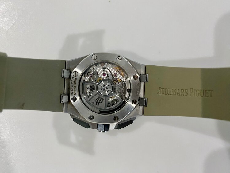 オーデマピゲ ロイヤルオークオフショア 26420SO.OO.A600CA.0（高級時計）の商品画像 - 査定依頼日：2025年4月13日 - 最高査定価格：4,800,000円