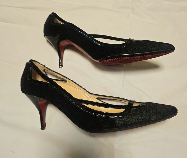 クリスチャンルブタン ハラコパンプス（古着・ファッション）の商品画像 - 査定依頼日：2025年11月22日 - 最高査定価格：100,000円