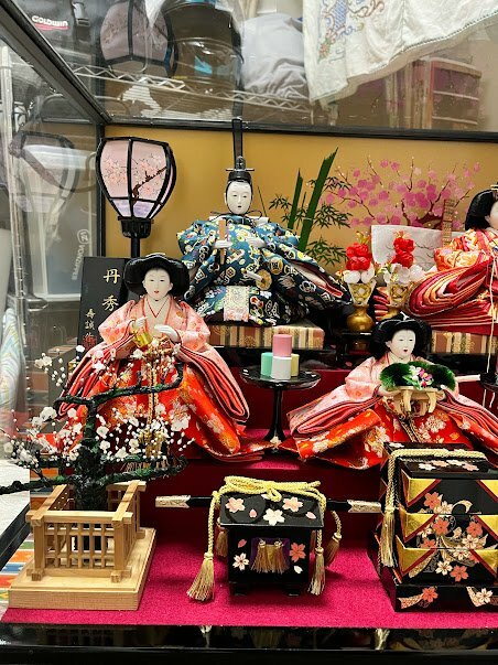 ひな人形（美術品・骨董品）の商品画像 - 査定依頼日：2026年8月13日 - 最高査定価格：3,000円