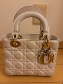 ディオール レディディオール カナージュ 2WAYハンドバッグ レザー ホワイト（ブランドバッグ）の商品画像 - 査定依頼日：2026年4月2日 - 最高査定価格：180,000円