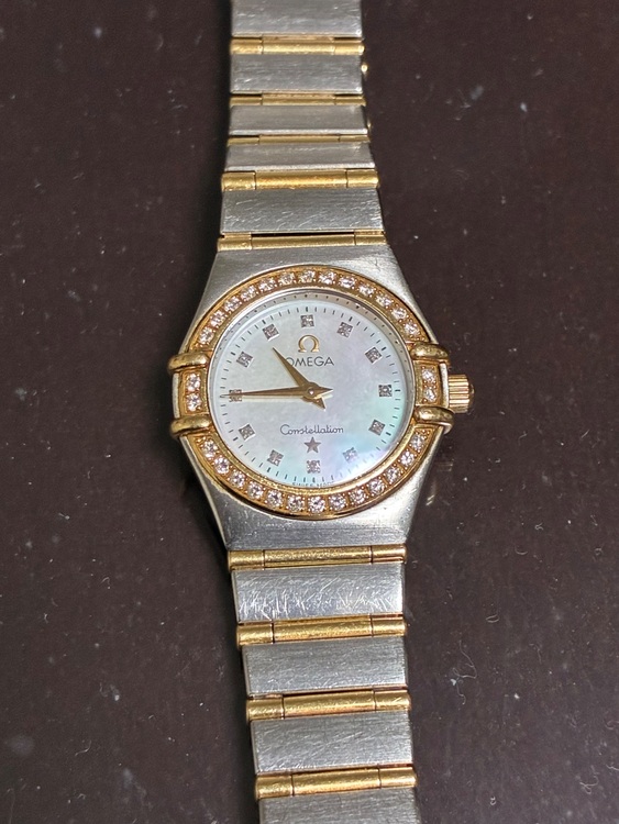 オメガ コンステーション 5724940（高級時計）の商品画像 - 査定依頼日：2025年10月24日 - 最高査定価格：240,000円