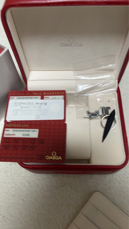 オメガ スピードマスター 3263040500100（高級時計）の商品画像 - 査定依頼日：2025年12月1日 - 最高査定価格：430,000円