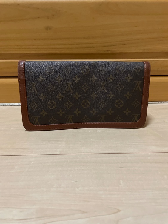ルイヴィトン モノグラム （ブランドバッグ）の商品画像 - 査定依頼日：2025年8月22日 - 最高査定価格：15,000円