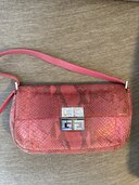 ハンドバッグ（ブランドバッグ）の商品画像 - 査定依頼日：2025年1月18日 - 最高査定価格：2,000円