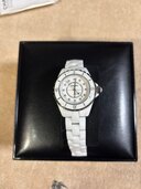 シャネル J12 H162（高級時計）の商品画像 - 査定依頼日：2025年3月23日 - 最高査定価格：400,000円