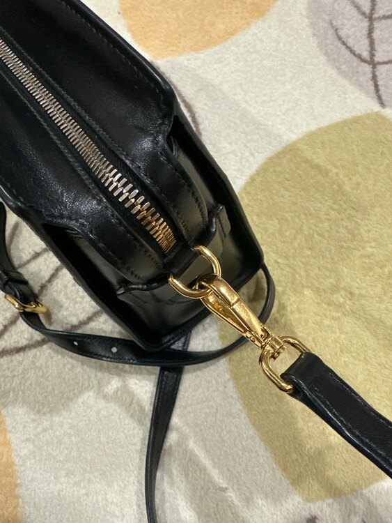 ショルダーバッグ（ブランドバッグ）の商品画像 - 査定依頼日：2025年2月12日 - 最高査定価格：110,000円