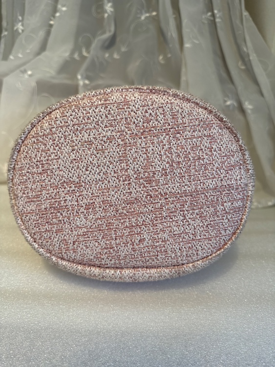 ドーヴィル巾着A57536（ブランドバッグ）の商品画像 - 査定依頼日：2026年4月14日 - 最高査定価格：280,000円