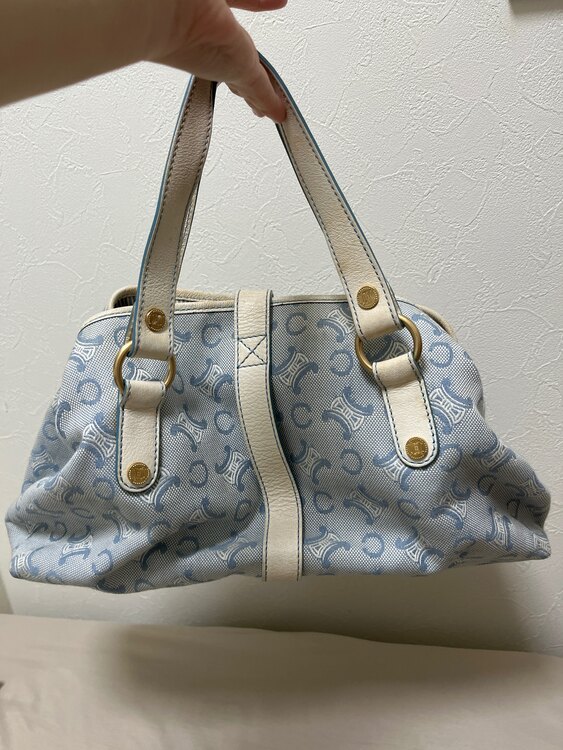 セリーヌ  （ブランドバッグ）の商品画像 - 査定依頼日：2025年4月29日 - 最高査定価格：10,000円