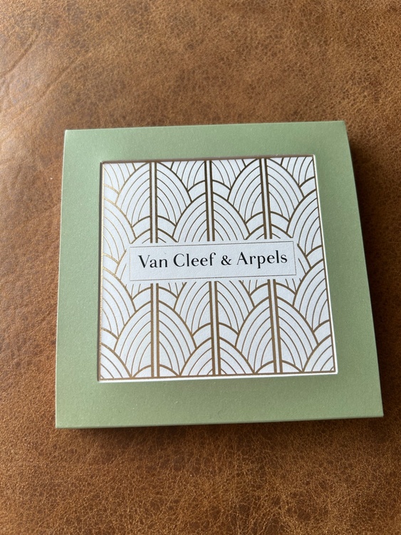 ヴァンクリーフアーペル　スイートアルハンブラ　マザーオブパール　ネックレス（宝石）の商品画像 - 査定依頼日：2026年3月30日 - 最高査定価格：100,000円