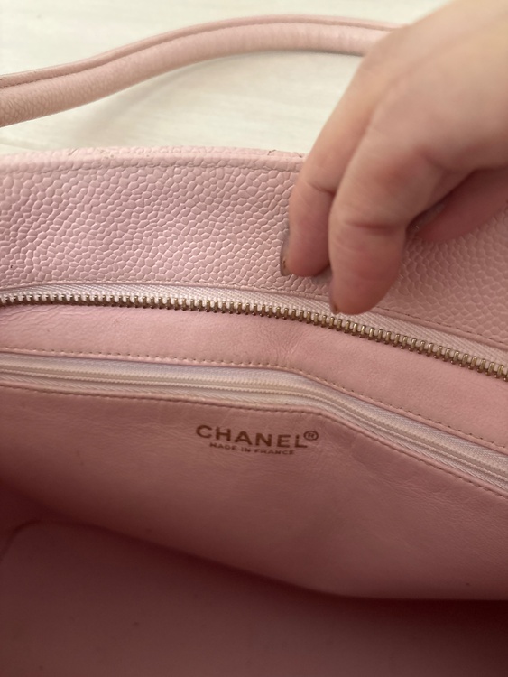 CHANEL 復刻トート　ピンク（金・貴金属）の商品画像 - 査定依頼日：2026年9月11日 - 最高査定価格：250,000円