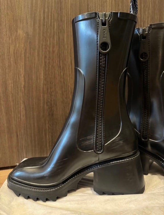 その他 クロエ （ブランドバッグ）の商品画像 - 査定依頼日：2025年11月21日 - 最高査定価格：22,000円