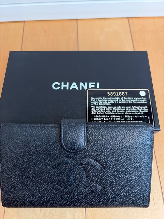 CHANEL 13498（ブランド財布・小物）の商品画像 - 査定依頼日：2026年10月20日 - 最高査定価格：100,000円