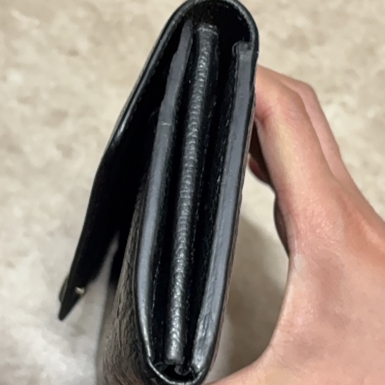 ルイヴィトン モノグラム アンプラント ポルトフォイユ サラ（ブランド財布・小物）の商品画像 - 査定依頼日：2026年1月21日 - 最高査定価格：15,000円