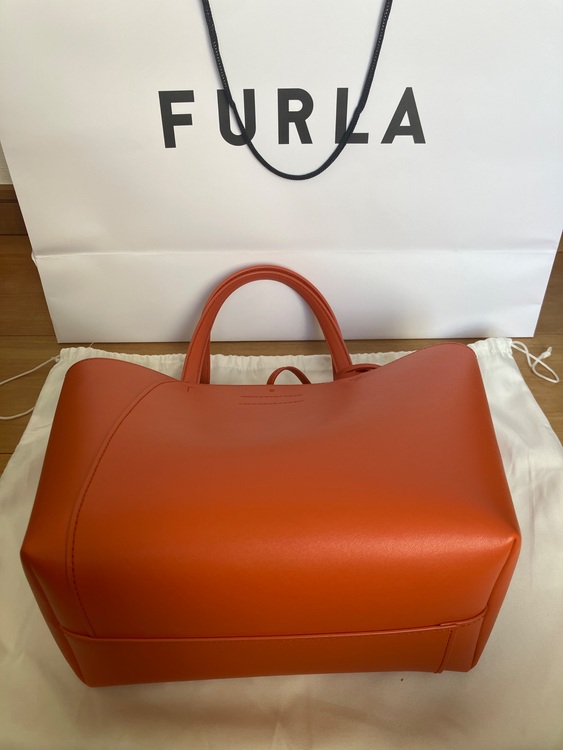 その他 フルラ （ブランドバッグ）の商品画像 - 査定依頼日：2025年10月6日 - 最高査定価格：100,000円