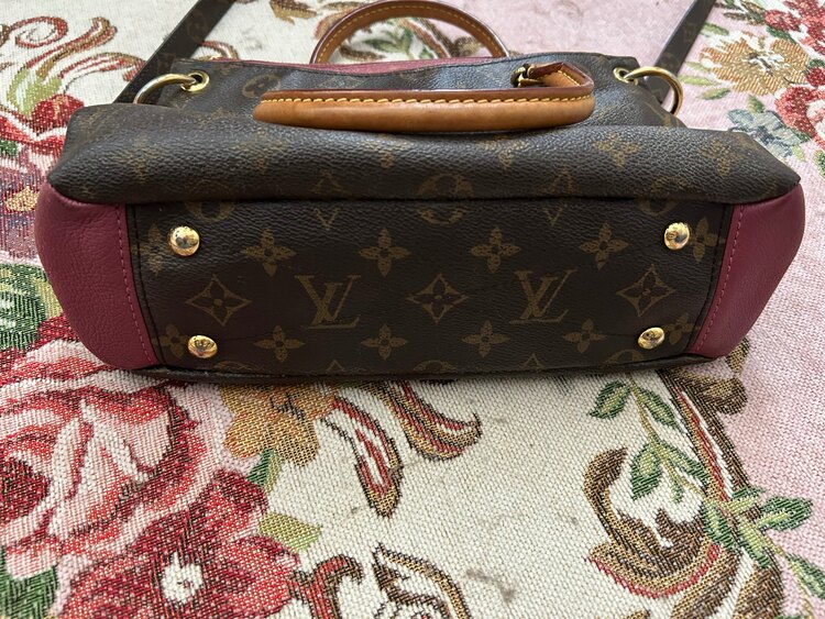 ルイ・ヴィトン パラスBB トン パラスBB M42961（ブランドバッグ）の商品画像 - 査定依頼日：2025年4月23日 - 最高査定価格：130,000円