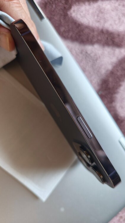 iPhone 14 Pro 256GB docomo（スマホ）の商品画像 - 査定依頼日：2026年5月3日 - 最高査定価格：65,000円