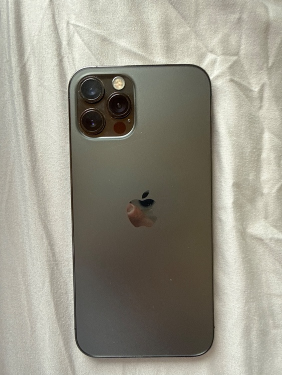 iPhone 12 Pro 256GB SIMフリー（スマホ）の商品画像 - 査定依頼日：2026年4月12日 - 最高査定価格：31,000円