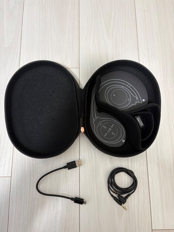 SONY WH-1000XM4（オーディオ・スピーカー）の商品画像 - 査定依頼日：2025年10月28日 - 最高査定価格：100,000円