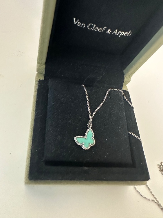ヴァンクリーフ　パピヨン　ネックレス　ホワイトゴールドターコイズ（金・貴金属）の商品画像 - 査定依頼日：2026年3月16日 - 最高査定価格：300,000円