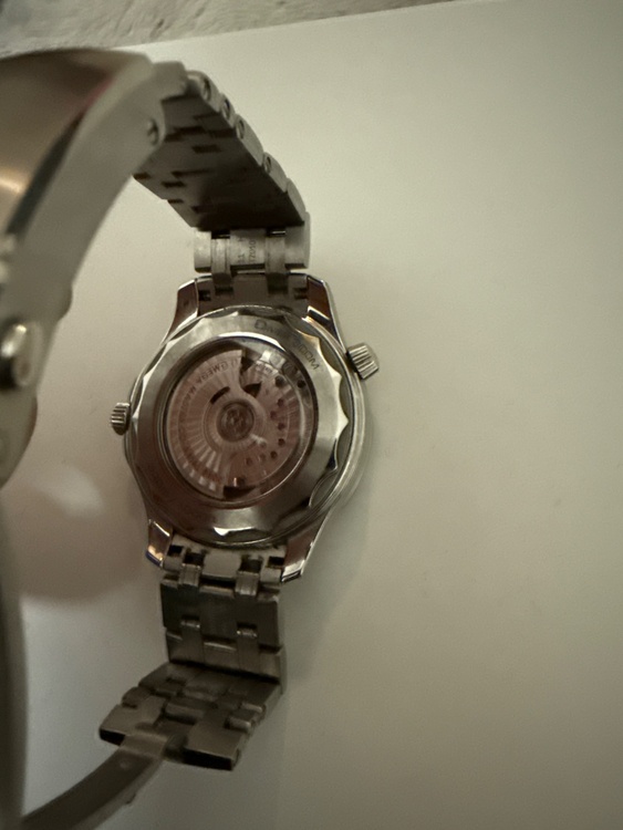 オメガ シーマスター 210.30.42.20.01001（高級時計）の商品画像 - 査定依頼日：2026年3月21日 - 最高査定価格：650,000円