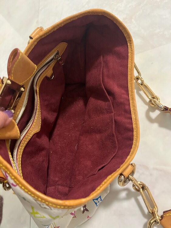 トートバッグ（ブランドバッグ）の商品画像 - 査定依頼日：2025年4月28日 - 最高査定価格：137,000円