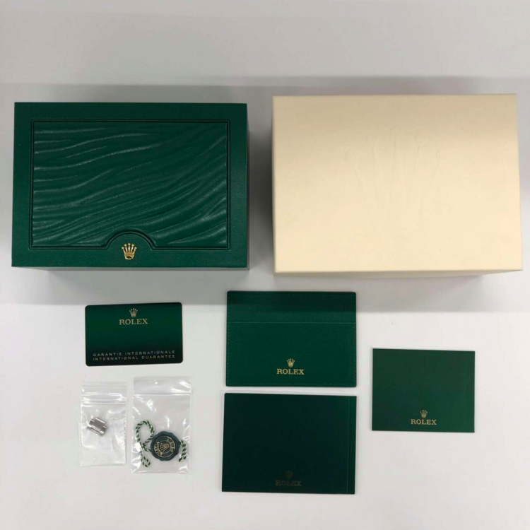 ロレックス GMTマスターⅡ 126720VTNR レフティー　オイスター AB（高級時計）の商品画像 - 査定依頼日：2025年4月21日 - 最高査定価格：1,950,000円