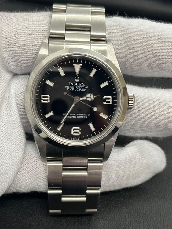 ロレックス エクスプローラー 1427（高級時計）の商品画像 - 査定依頼日：2025年11月13日 - 最高査定価格：900,000円