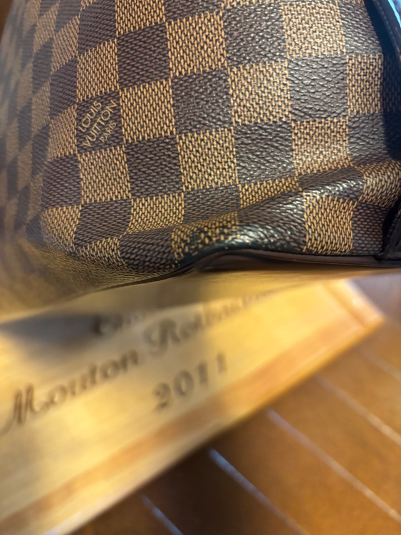 ルイヴィトン LV ダミエ チェルシー エベヌ トート/ショルダー バッグ鍵付き（ブランドバッグ）の商品画像 - 査定依頼日：2026年1月8日 - 最高査定価格：120,000円
