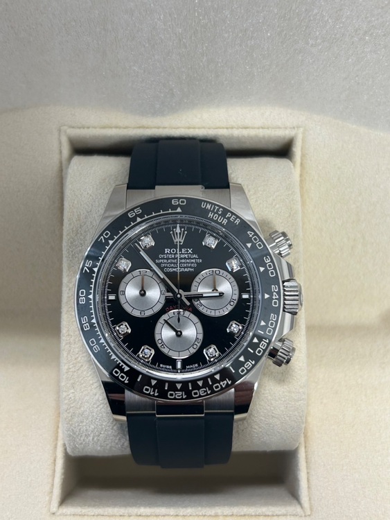 ロレックスデイトナ126519LNG（高級時計）の商品画像 - 査定依頼日：2025年11月12日 - 最高査定価格：7,600,000円