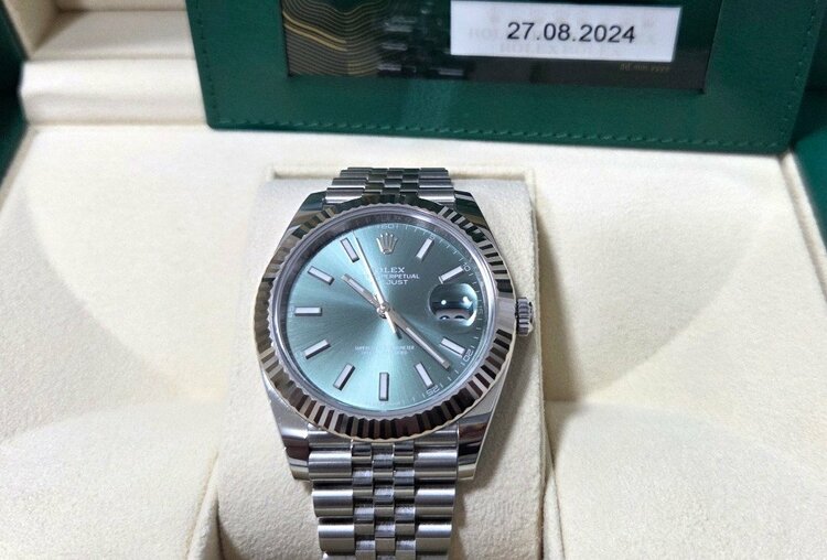 デイトジャスト41フルーテッドジュビリーミントグリーン（高級時計）の商品画像 - 査定依頼日：2026年3月23日 - 最高査定価格：2,700,000円