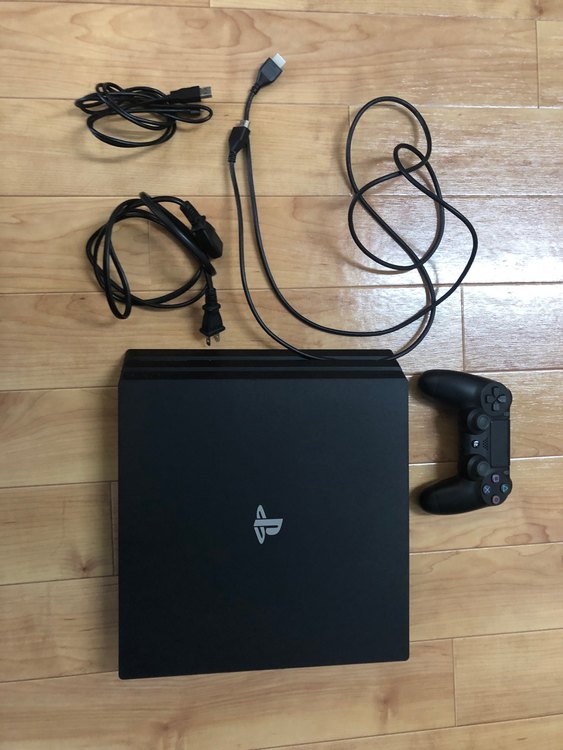 PS4pro CUH7100B B01（ゲーム機本体・ゲームソフト）の商品画像 - 査定依頼日：2022年12月22日 - 最高査定価格：25,000円