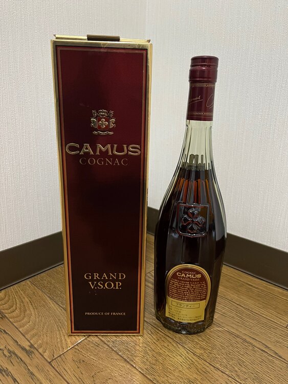 CAMUS（お酒）の商品画像 - 査定依頼日：2025年2月20日 - 最高査定価格：1,500円