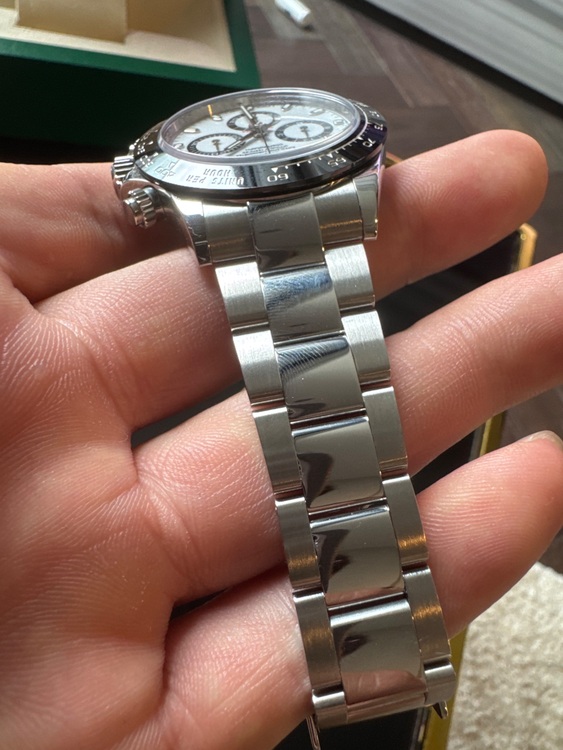 ロレックス デイトナ 116500LN whit（高級時計）の商品画像 - 査定依頼日：2025年7月27日 - 最高査定価格：4,360,000円