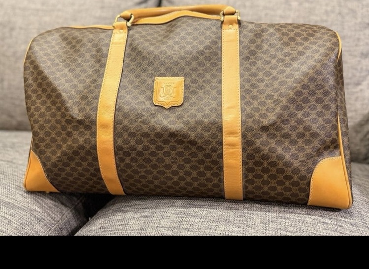 セリーヌ  （ブランドバッグ）の商品画像 - 査定依頼日：2025年12月12日 - 最高査定価格：50,000円