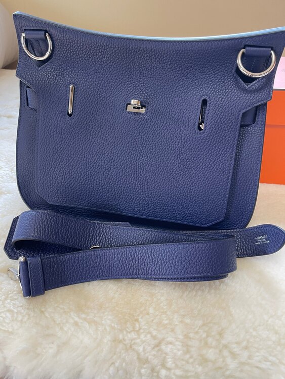 ジプシエール28（ブランドバッグ）の商品画像 - 査定依頼日：2025年3月8日 - 最高査定価格：500,000円