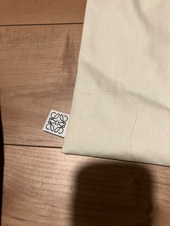 ロエベ　ミニハンモック　ハニー（ブランドバッグ）の商品画像 - 査定依頼日：2026年1月6日 - 最高査定価格：65,000円